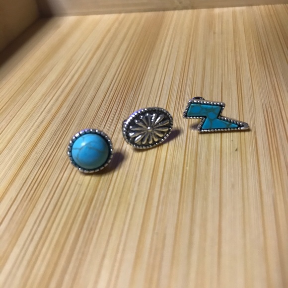 Turquoise Lightning Blot Studded Set - Picture 2 of 2